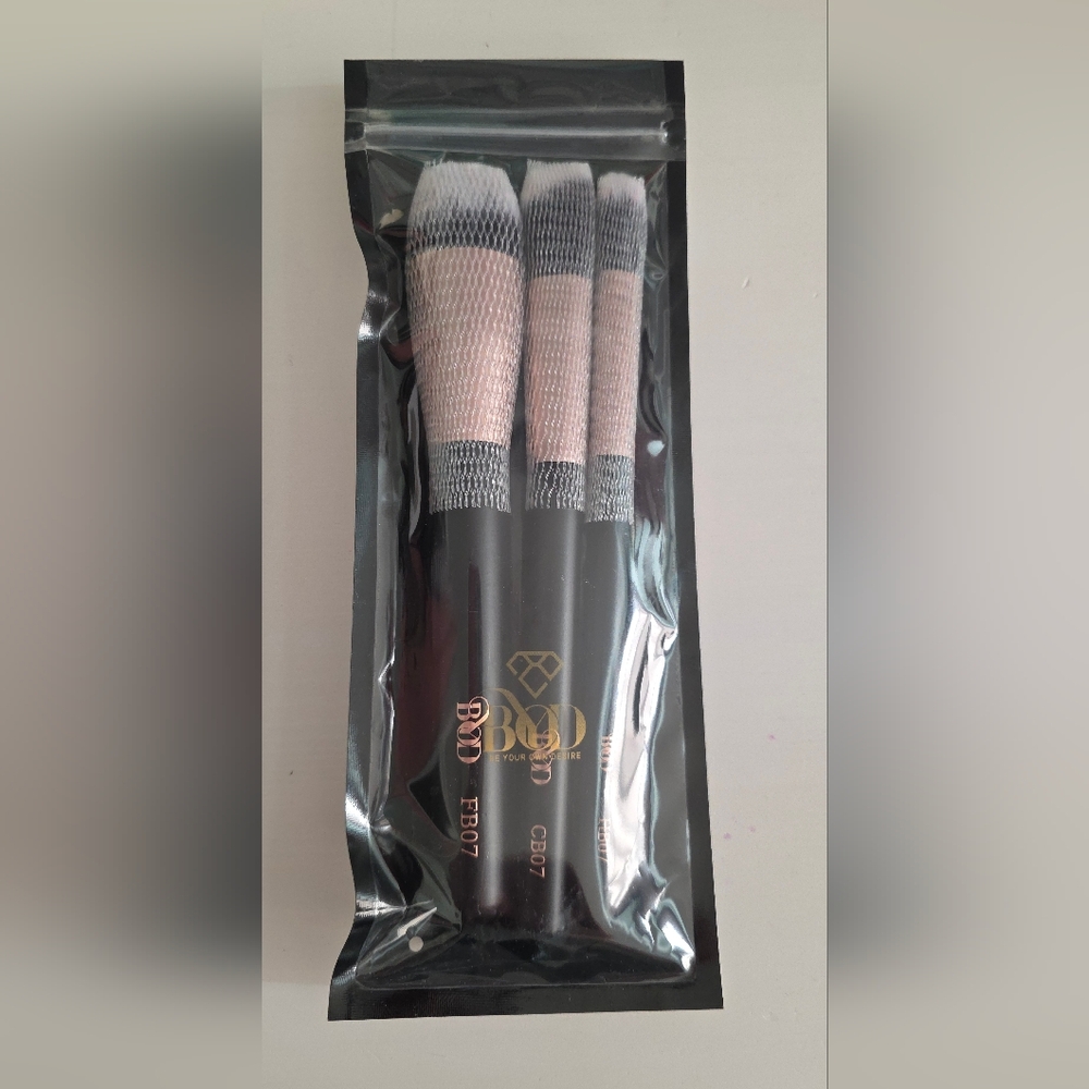 Black and Gold Makeup Brush Set